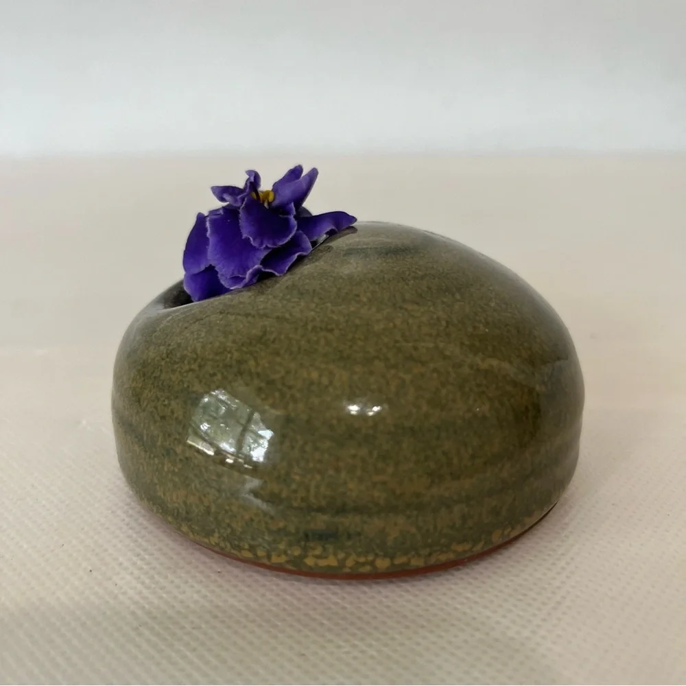 Vintage Ikebana Ceramic Green Flower Frog Vase Handmade Pottery MCM - Picture 2 of 7
